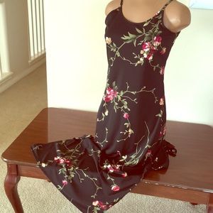 Spaghetti strap dress.     Z 425